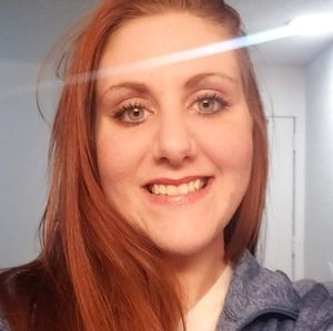 Meet your Posher, Holly